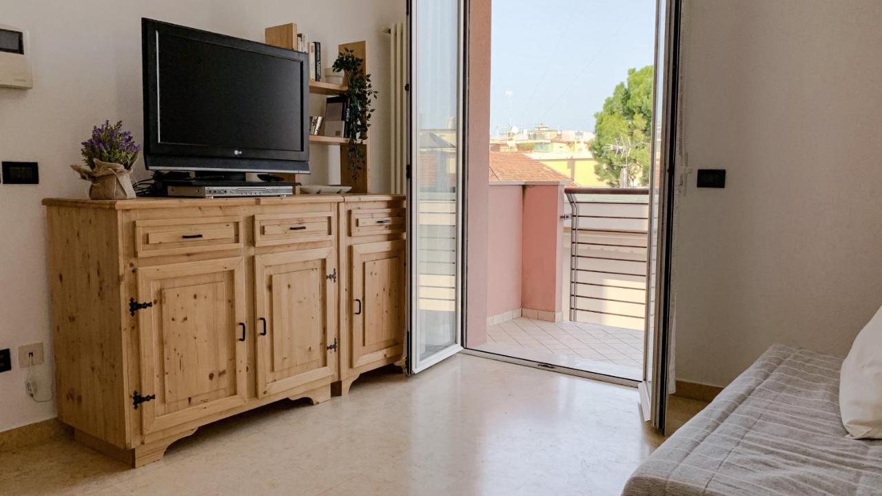Appartamento Il Poeta - Affitti Brevi Italia Rímini Exterior foto